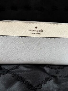 kate spade New York Two-Tone Leather Wallet - Cream & Light Gray/Blue